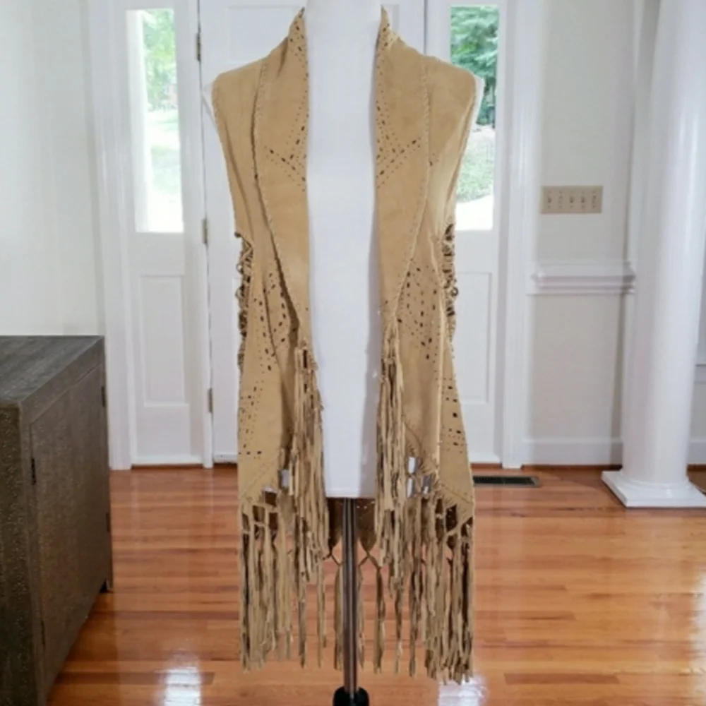 Mahiya Nomad Suede Fringe Vest Tan - Picture 6 of 17